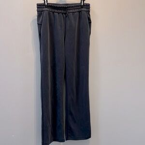 Lululemon Softstream High-rise pant regular size 8